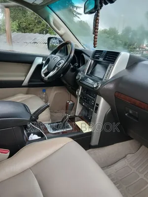 Photo - Toyota Land Cruiser Prado 2013 Black