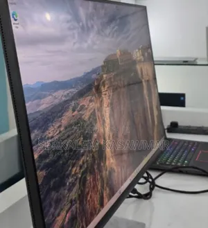 Photo - 1dell P3223qe – 31.5′′ Monitor Display