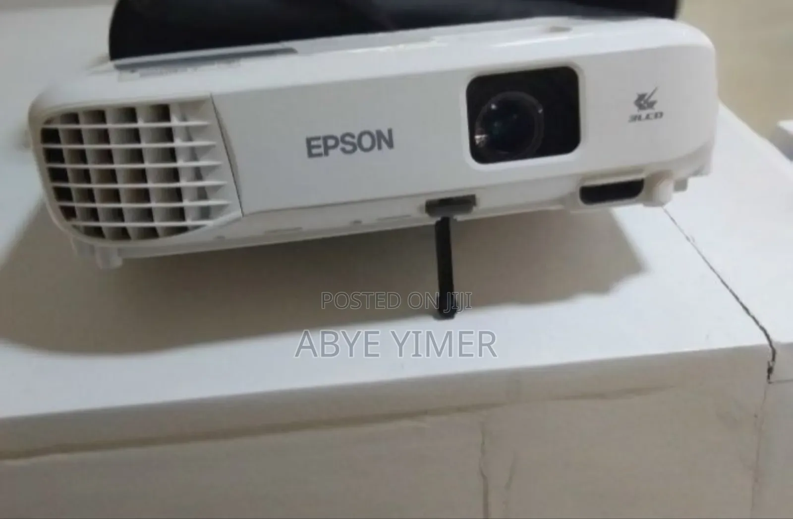 1epson Projector 
Model Name: Eb-E01 
Hardware Interface: Vga, Usb,