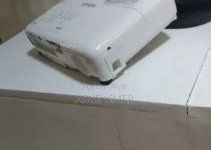 1epson Projector 
Model Name: Eb-E01 
Hardware Interface: Vga, Usb,