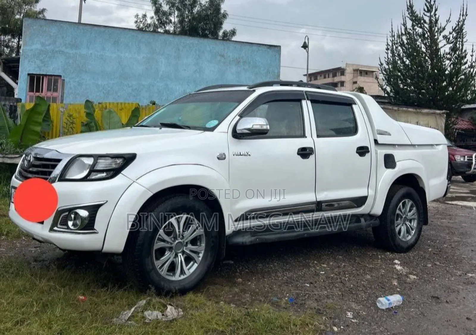 Toyota Hilux 2012 White