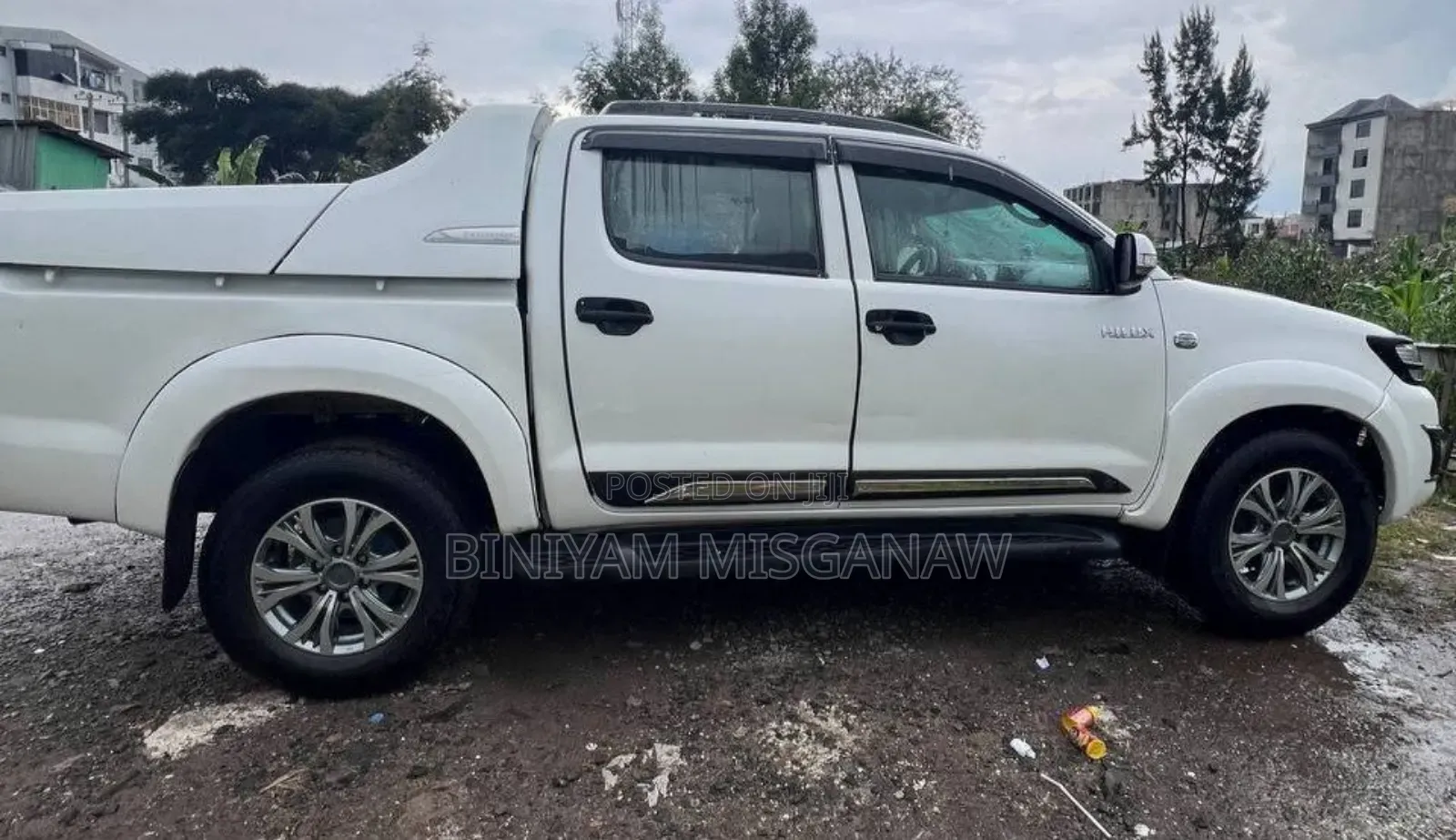 Toyota Hilux 2012 White