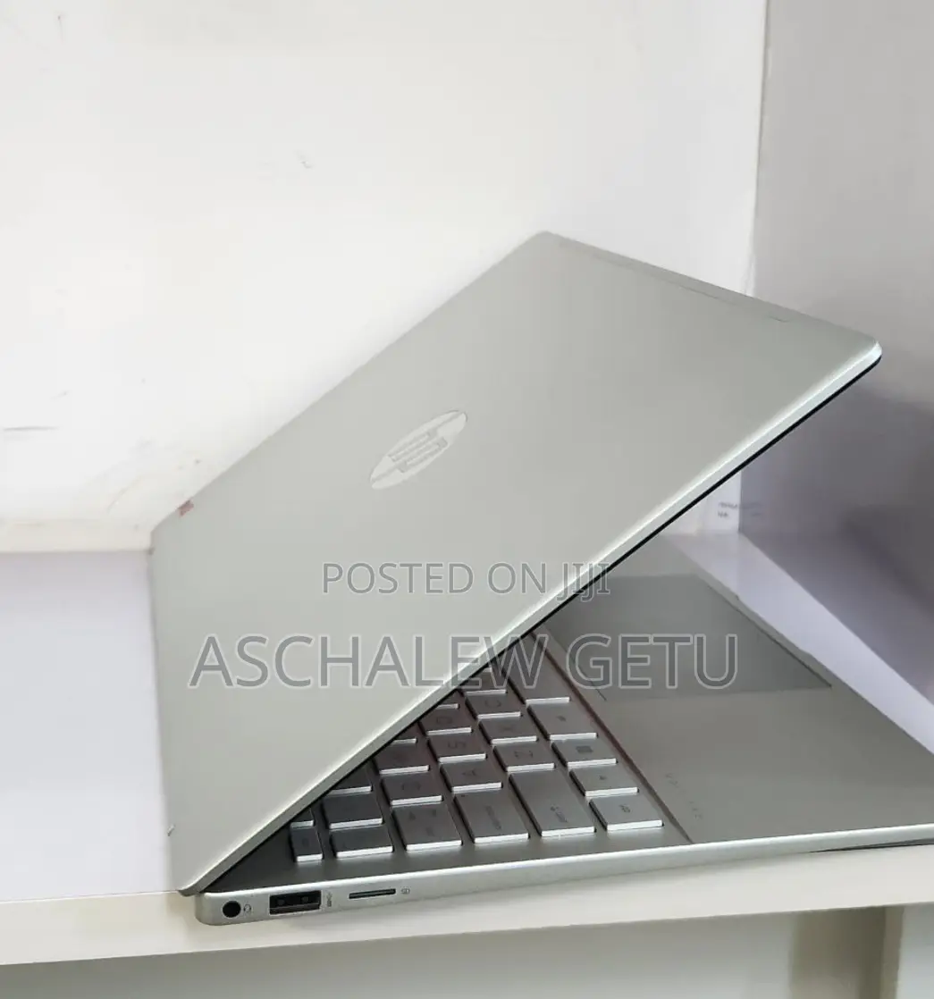 New Laptop HP Pavilion 15 16GB Intel Core I5 SSD 1T