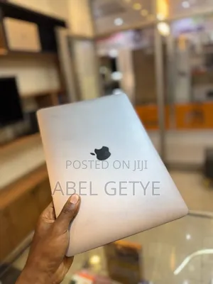 New Laptop Apple MacBook Air 2020 8GB Intel Core I5 SSD 256GB