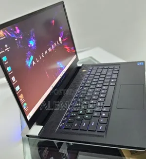 New Laptop Alienware M17x R2 32GB Intel Core I7 SSD 512GB