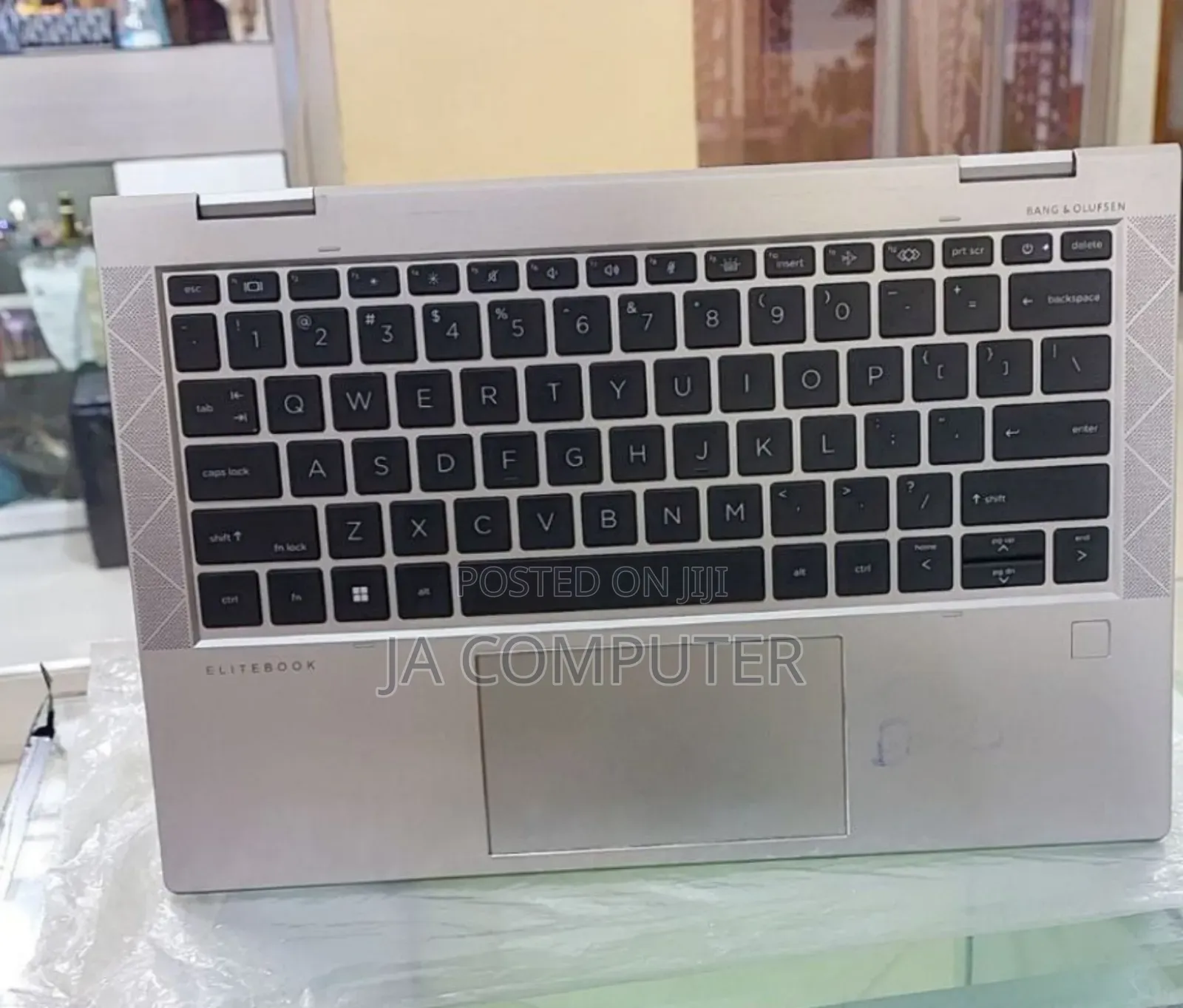 New Laptop HP EliteBook 830 G8 16GB Intel Core I7 SSD 512GB