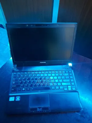 Photo - Laptop Toshiba Satellite C655D 4GB Intel Core I5 SSD 256GB