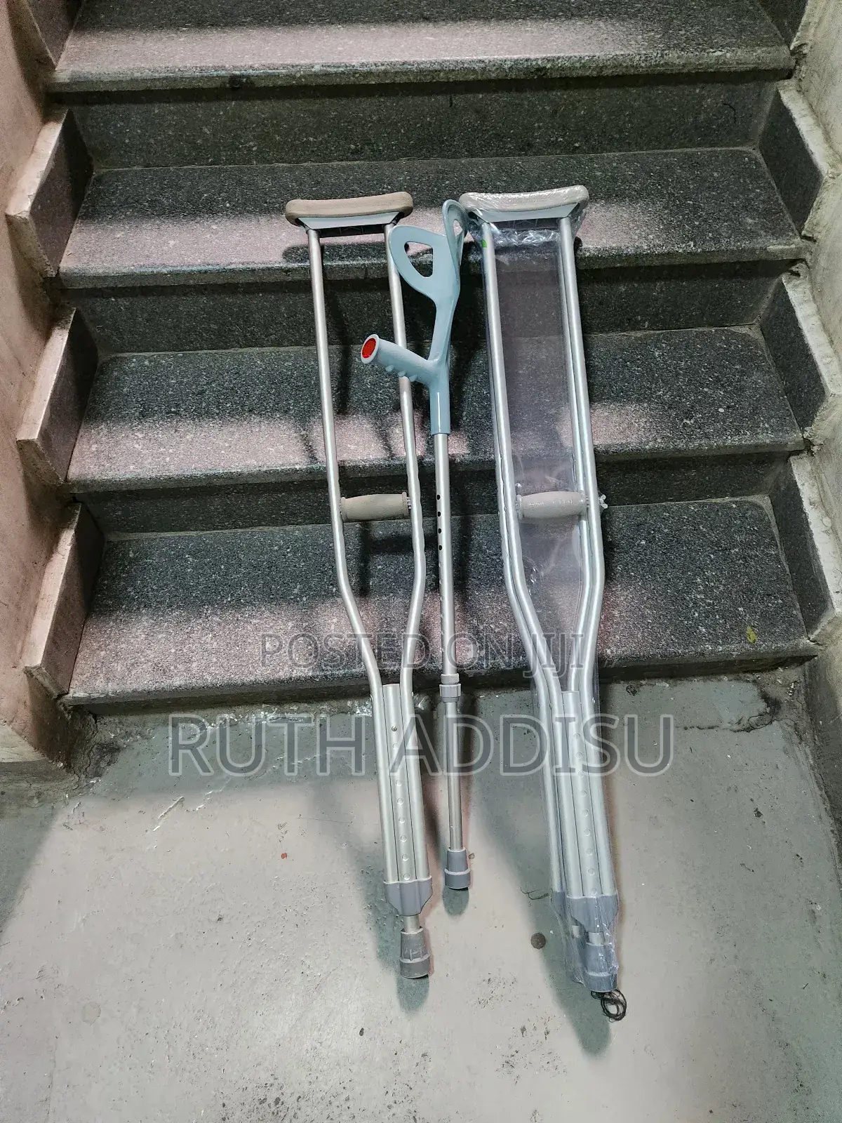 Axillary Bilateral Crutches堥不medical Axillary Crutches堥那crutches New