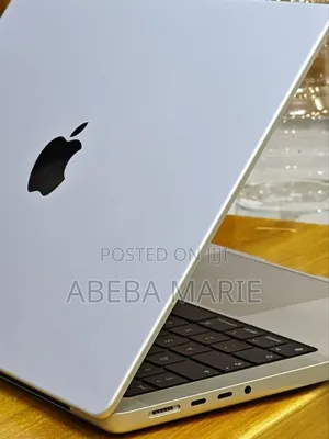 New Laptop Apple MacBook Pro M1 16GB Apple M1 Pro SSD 1T