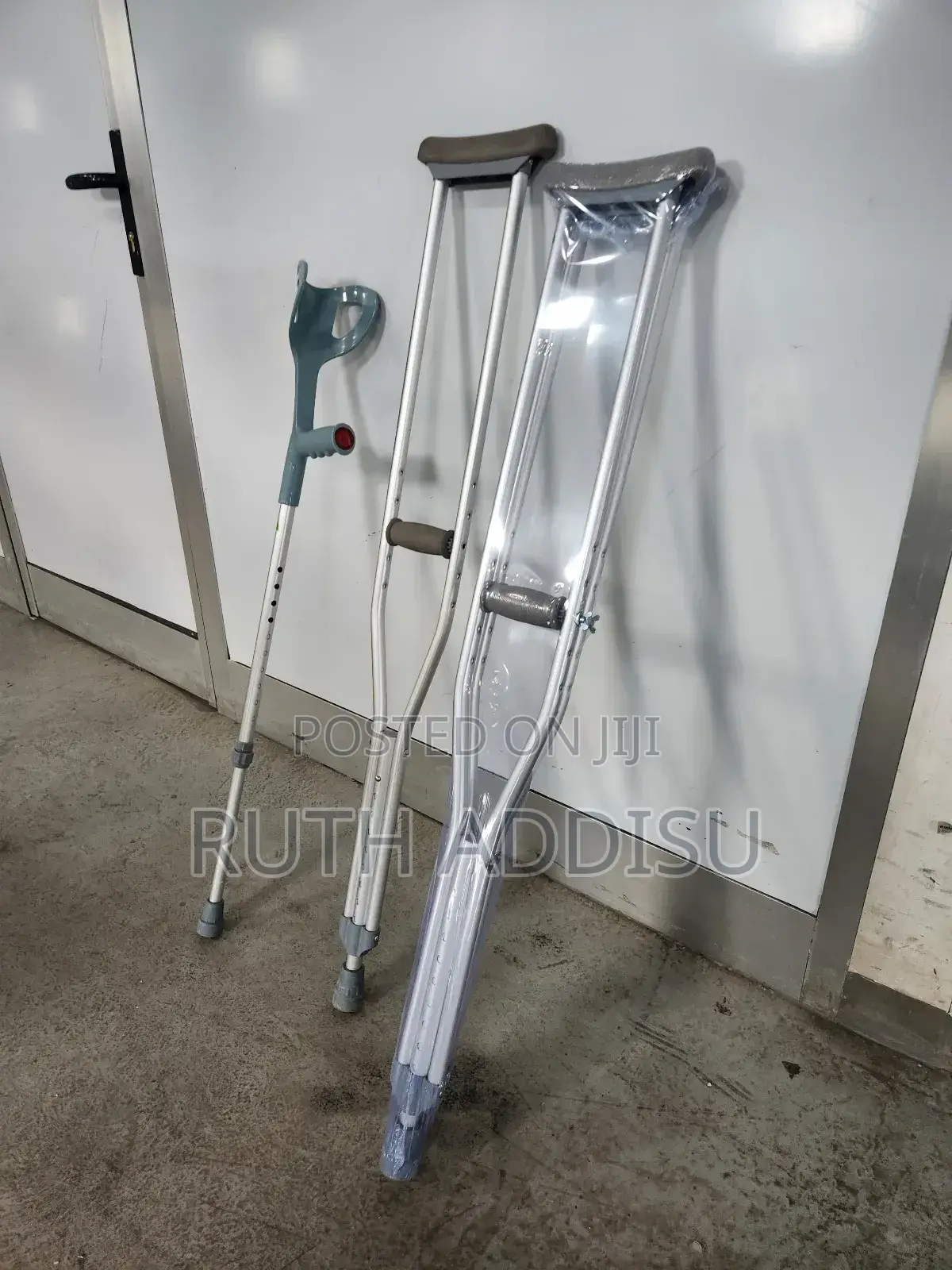 Stickiness Axillary Bilateral Crutches宛承axillary Bilateral Crutches