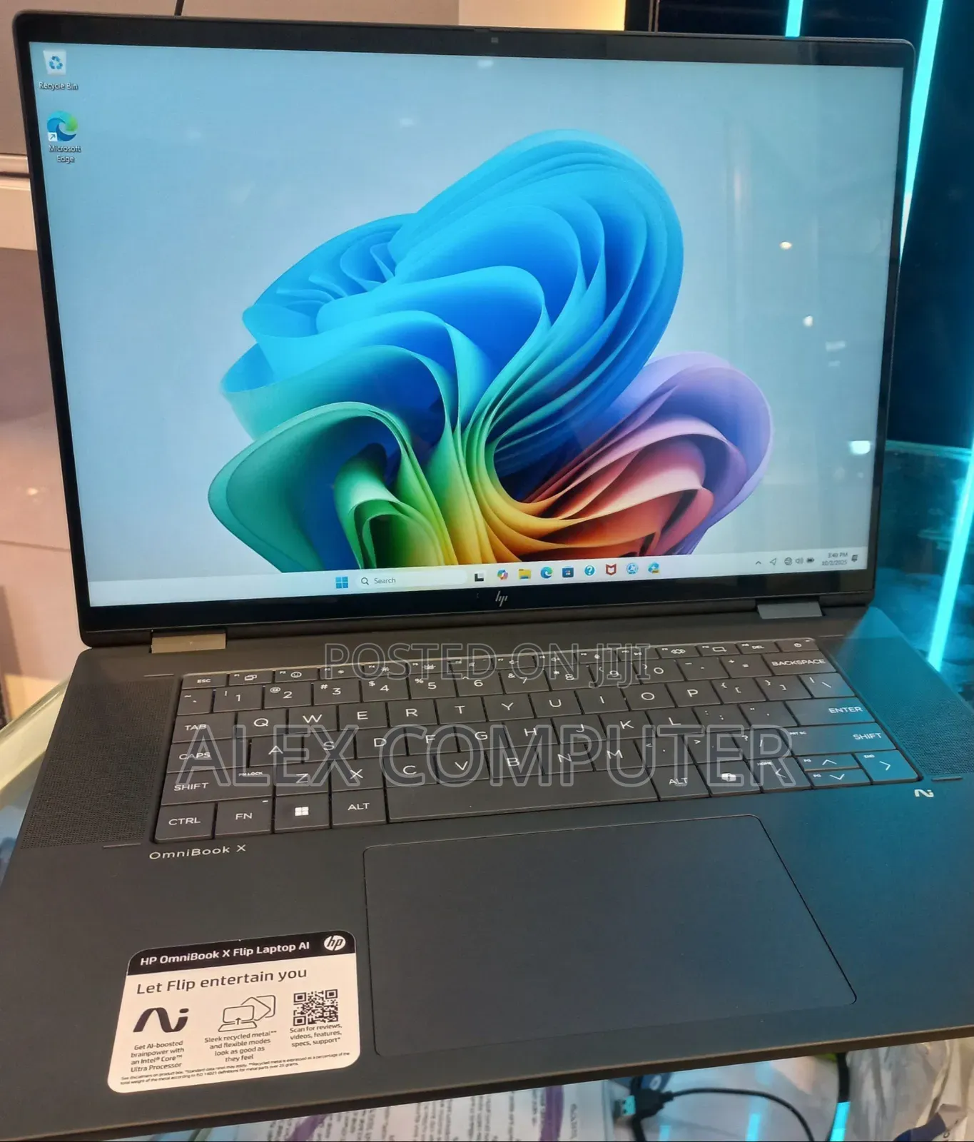 New Laptop HP OmniBook X Flip 14" 16GB Intel Core Ultra 7 SSD 1T