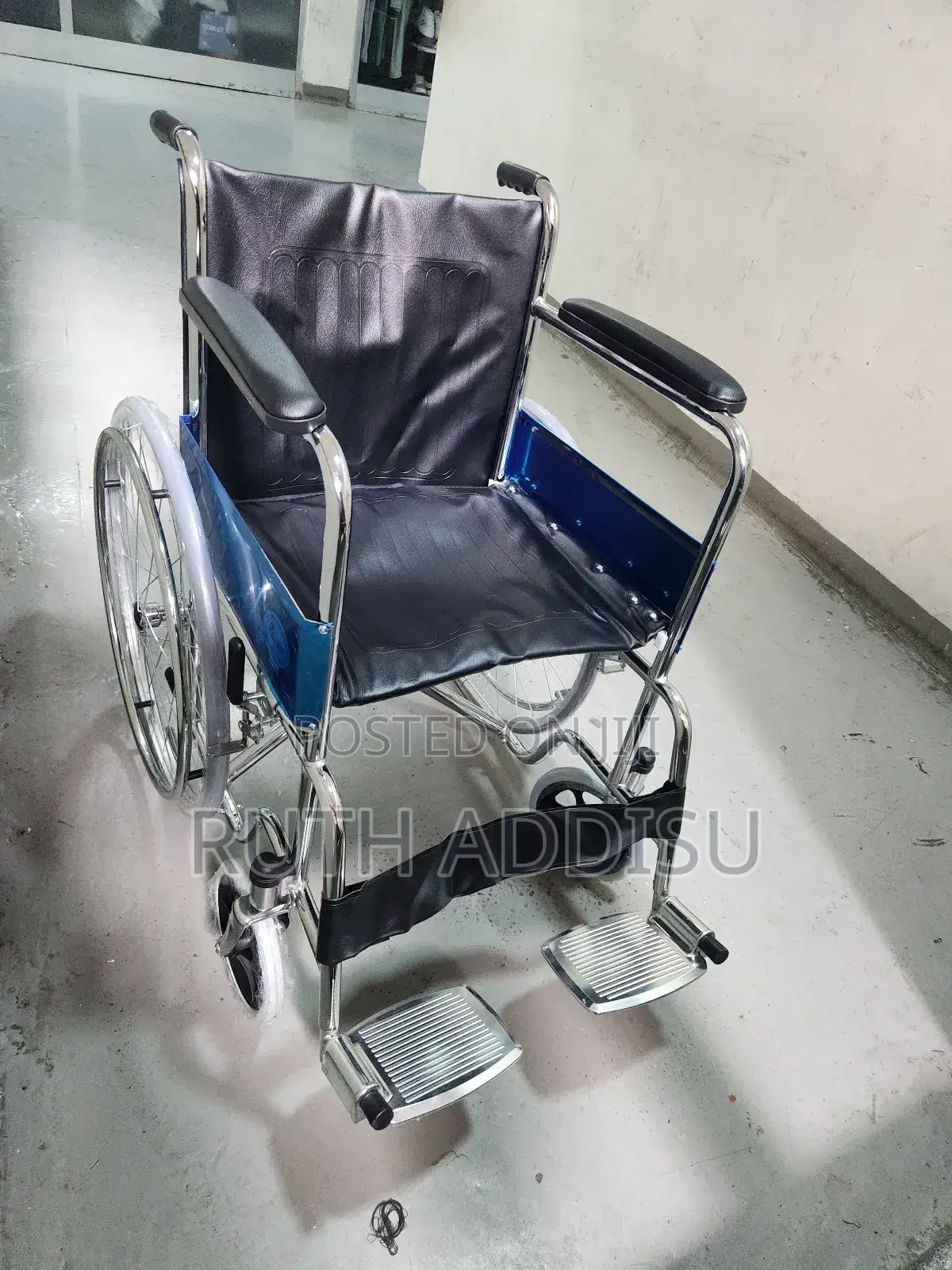 Calf Support Medical Wheelchair庫房wheelchair堥那almunium Wheelchair