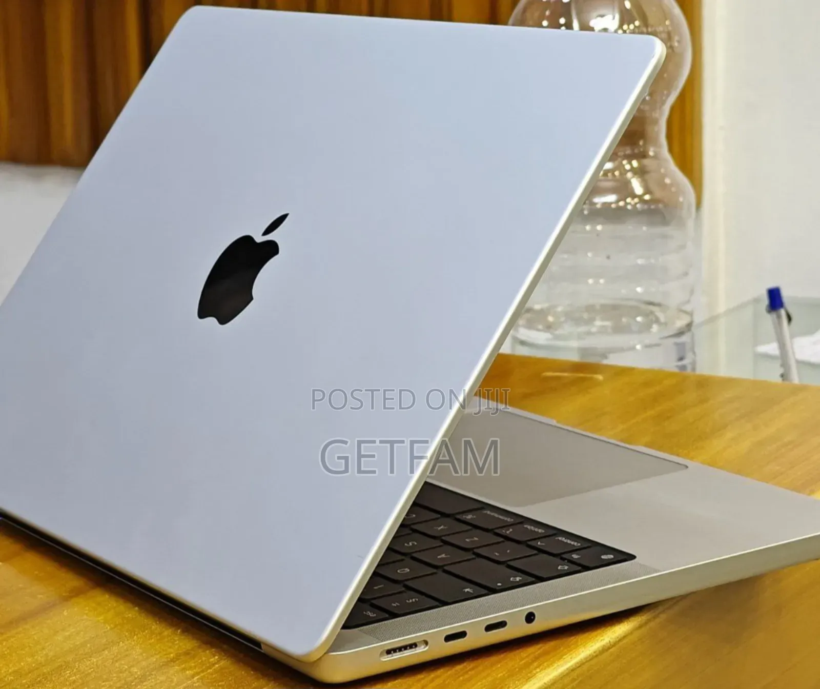 New Laptop Apple MacBook Pro M1 16GB Intel Core M2 SSD 512GB