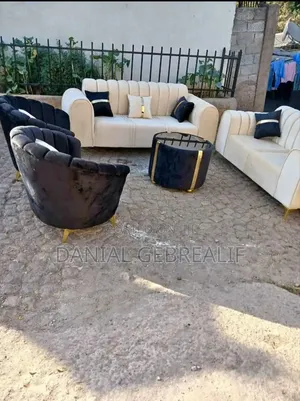 Photo - Cream or Black364