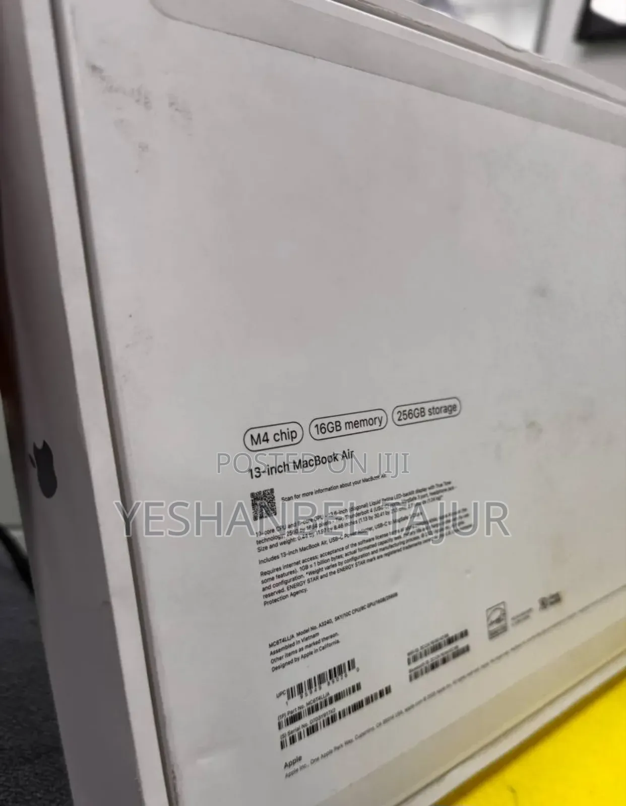 New Laptop Apple MacBook Air 2024 M3 13-Inch 16GB Apple M4 SSD 256GB