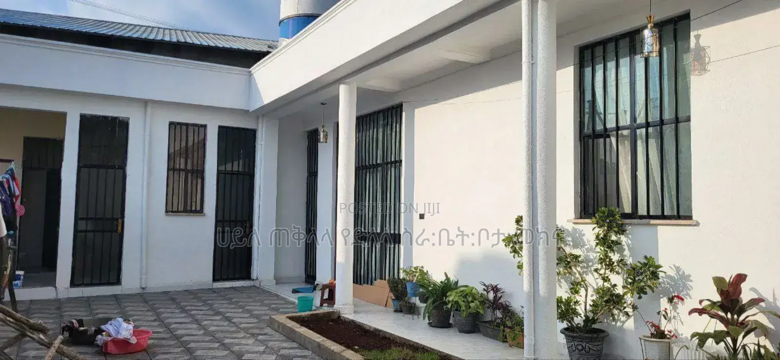 Furnished 2bdrm House in አያት አካባቢ, Yeka for sale