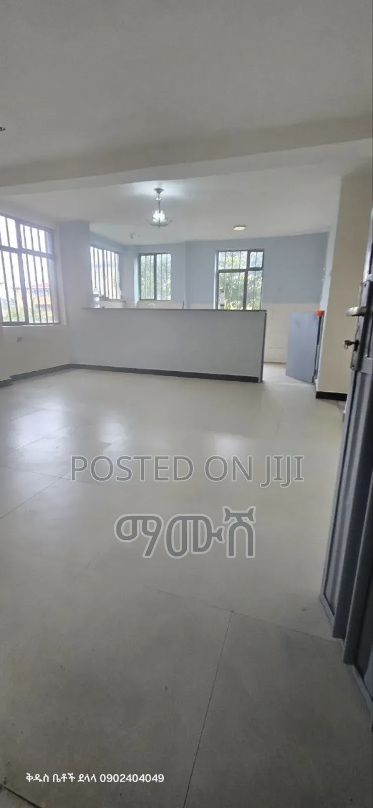 Furnished 3bdrm Condo in ቦሌ አራብሳ ኮንዶሚኒየም, Bole for sale