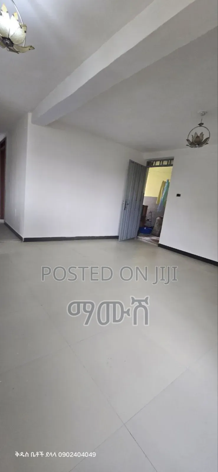 Furnished 3bdrm Condo in ቦሌ አራብሳ ኮንዶሚኒየም, Bole for sale