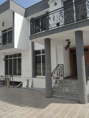 Furnished 6bdrm Townhouse/Terrace in አያት አካባቢ ኮሚፋውንድ ግብ, Yeka for sale