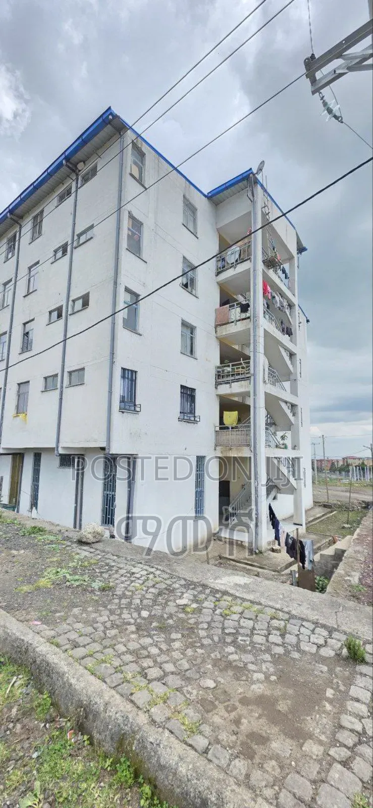1bdrm Condo in ቦሌ አራብሳ ኮንዶሚኒየም, Bole for sale