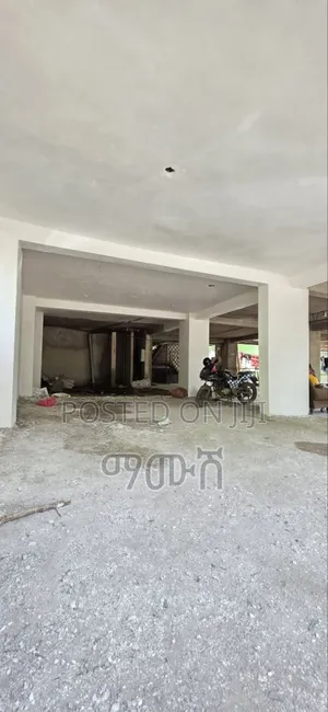 የሚሸጥ 40/60 ሱቅ በቅናሽ ዋጋ