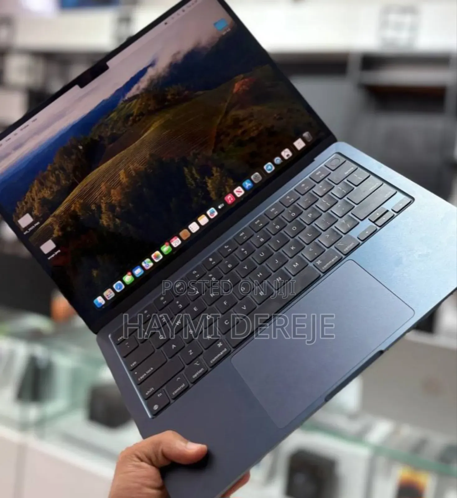 New Laptop Apple MacBook Pro 2019 8GB Intel Core I5 SSD 256GB