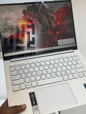 New Laptop Lenovo Yoga 7i 16GB Intel Core I7 SSD 512GB