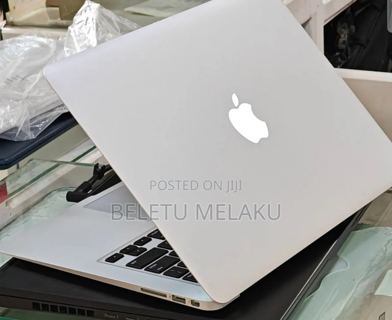 New Laptop Apple MacBook Air 2017 8GB Intel Core I5 SSD 256GB