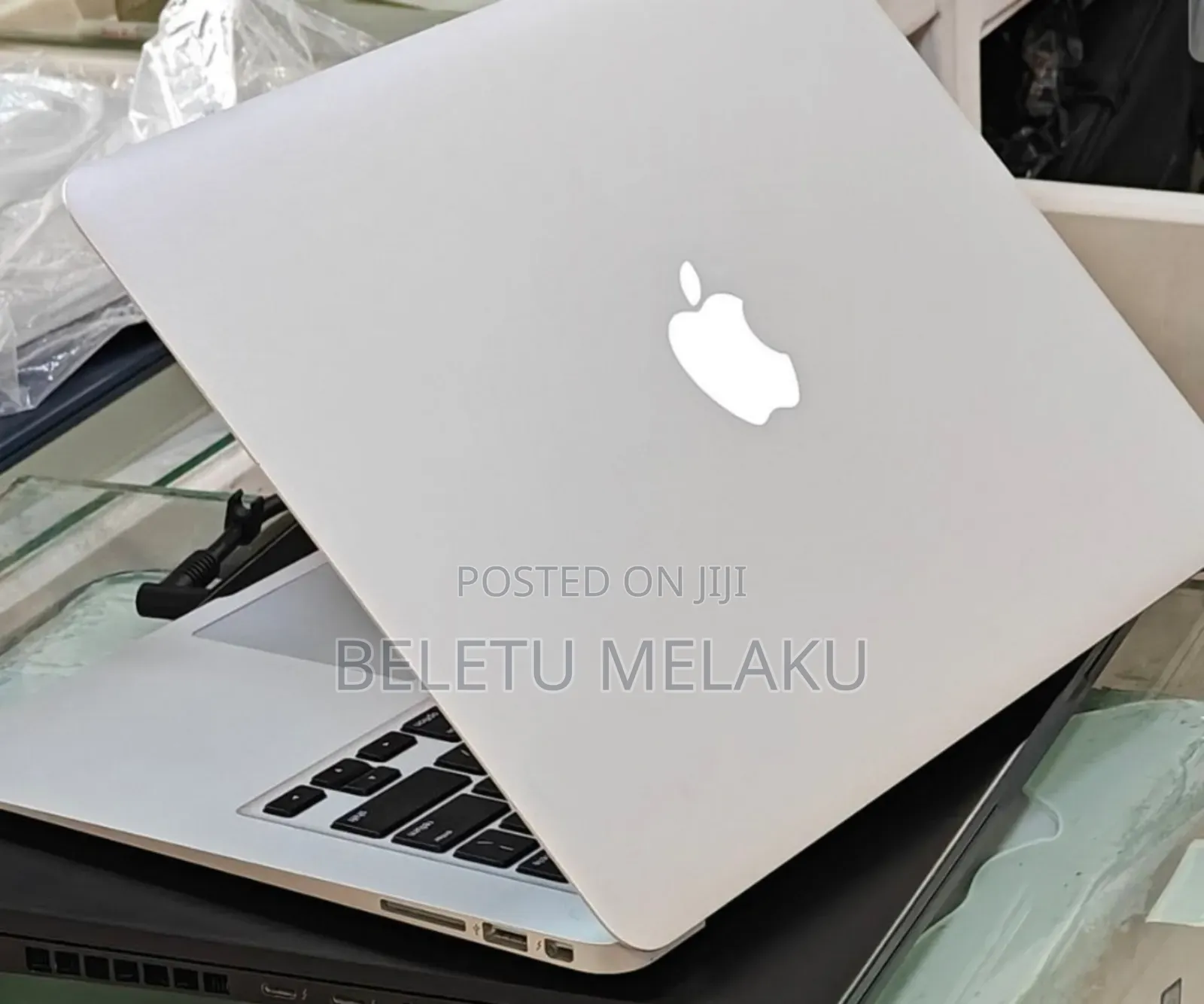 New Laptop Apple MacBook Air 2017 8GB Intel Core I5 SSD 256GB