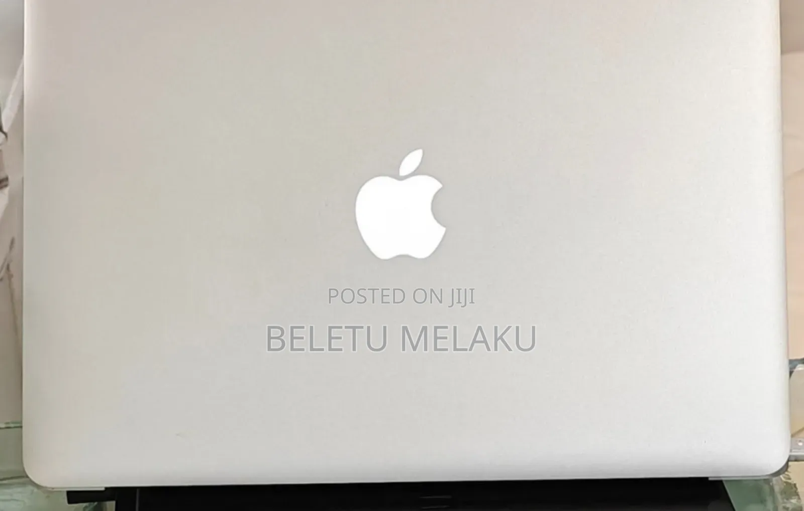 New Laptop Apple MacBook Air 2017 8GB Intel Core I5 SSD 256GB