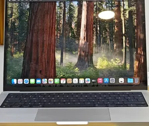 Photo - New Laptop Apple MacBook Pro M1 16GB Intel Core I7 SSD 1T