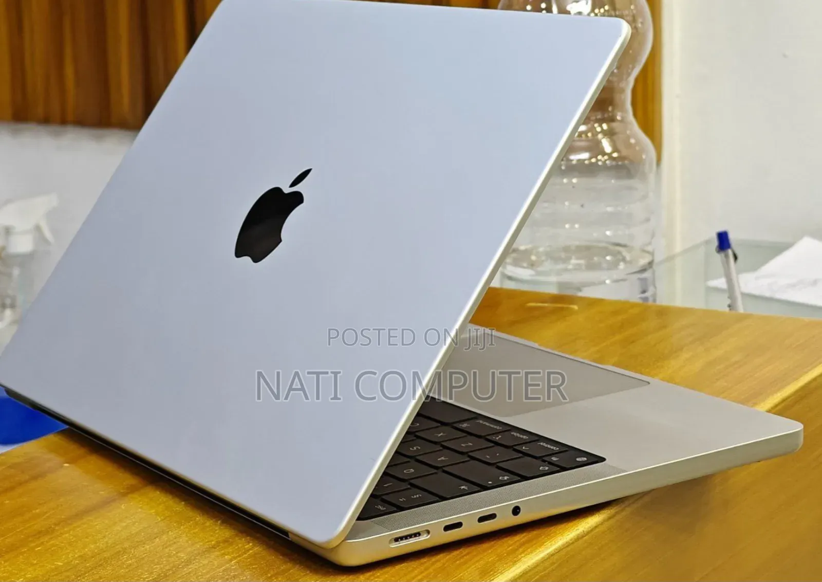 New Laptop Apple MacBook Pro M1 16GB Intel Core I7 SSD 1T