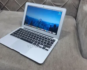 Laptop Apple MacBook Air 2015 4GB Intel Core I5 SSD 128GB