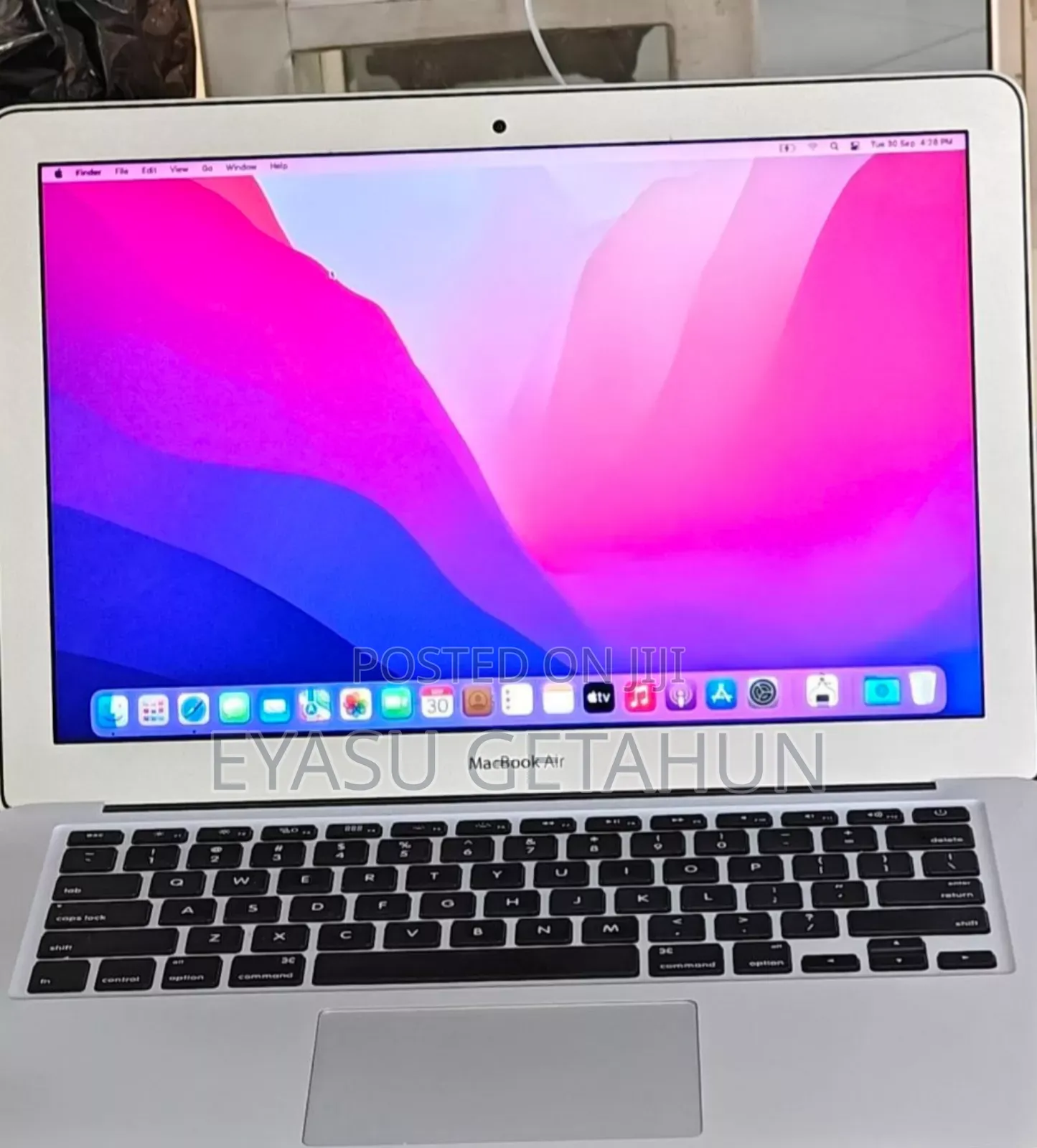 New Laptop Apple MacBook Air 2017 8GB Intel Core I7 SSD 512GB