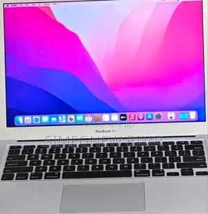 New Laptop Apple MacBook Pro 2017 8GB Intel Core I5 SSD 256GB