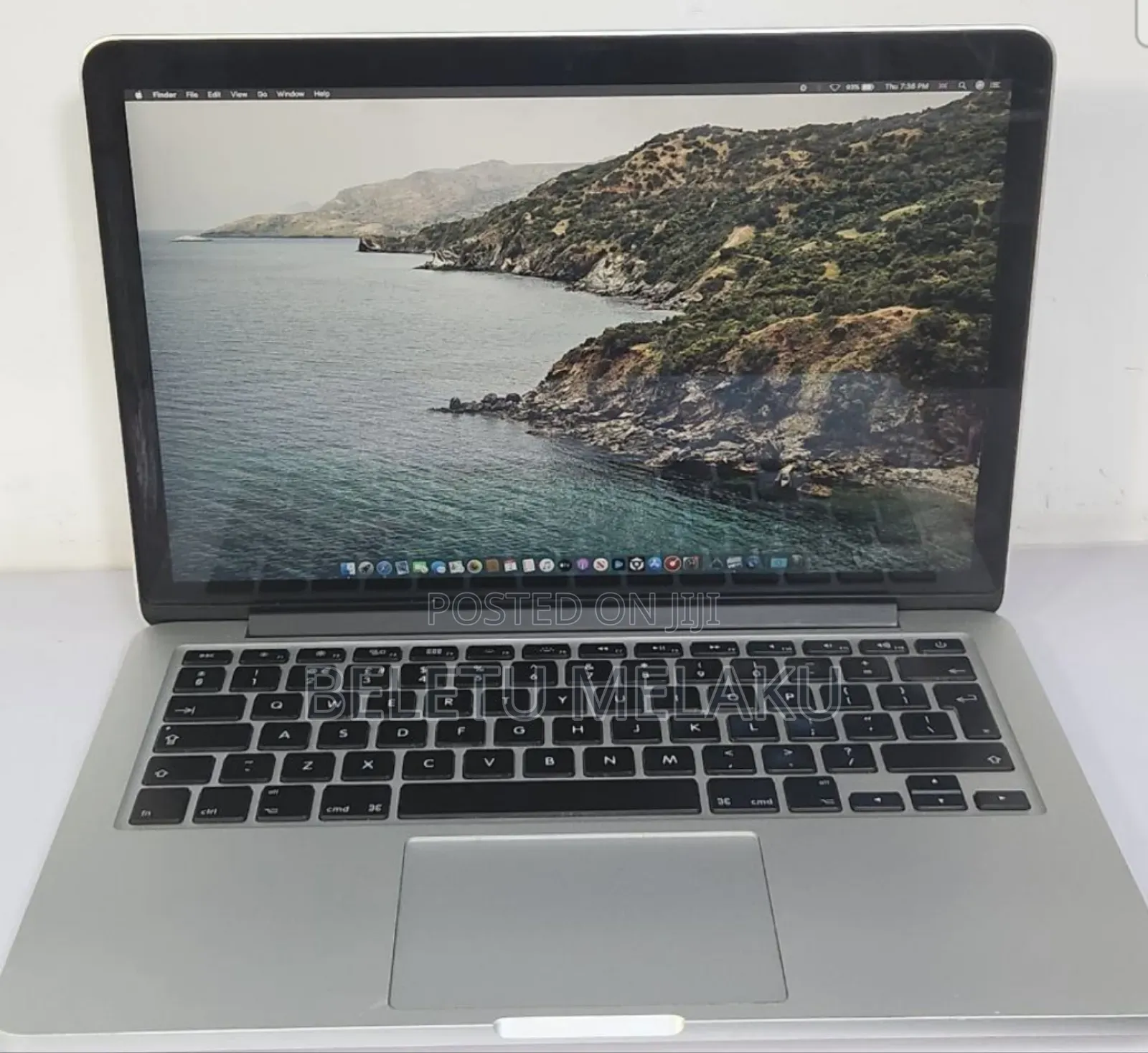 New Laptop Apple MacBook Pro 2015 8GB Intel Core I5 SSD 256GB