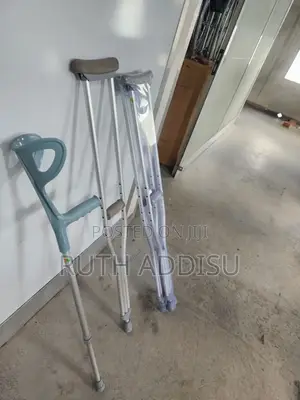 Crutches Very Strong Almunium Stainless Crutches胺你axillary Crutches