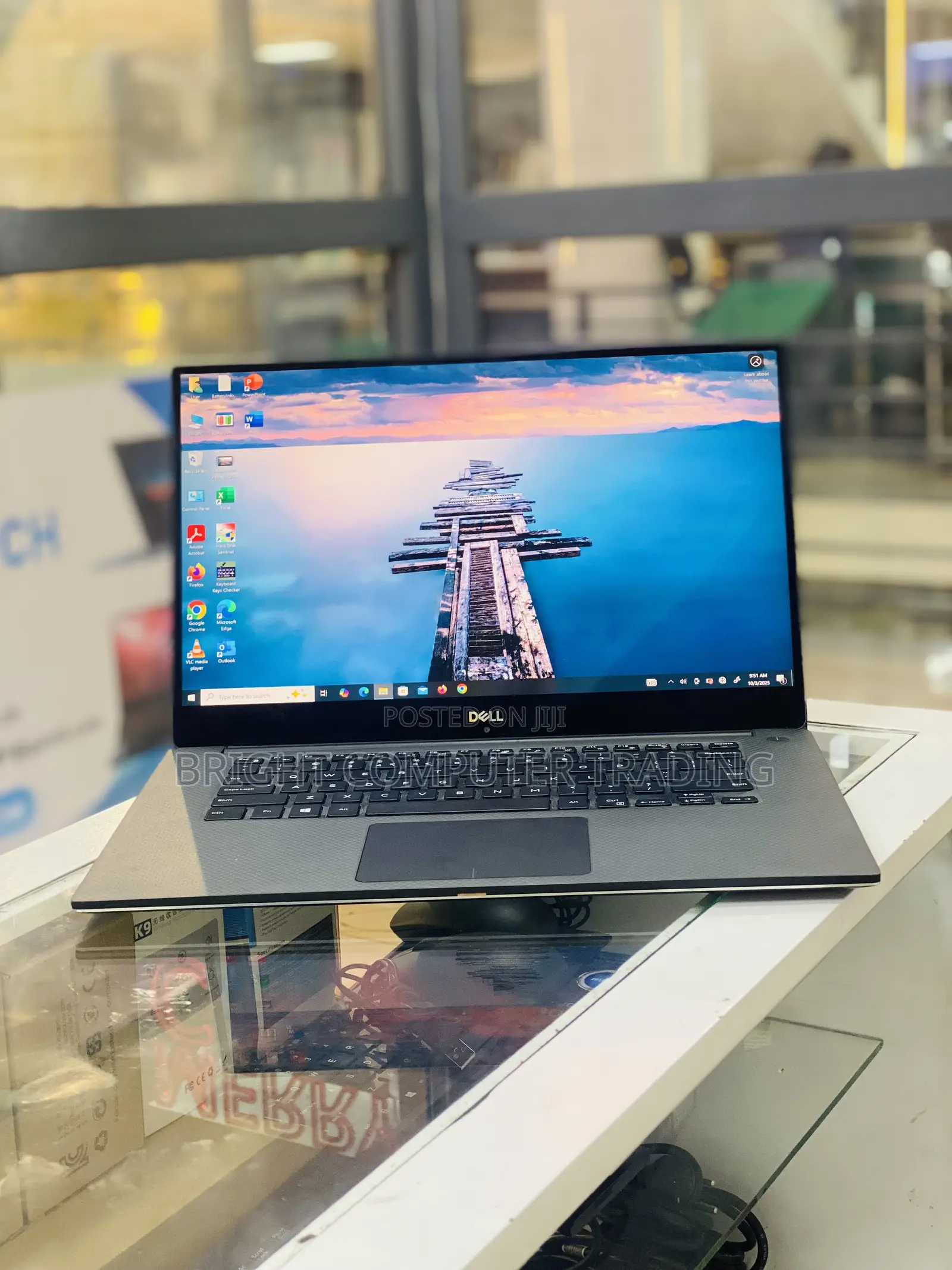 New Laptop Dell Precision 5570 16GB Intel Core I7 SSD 512GB