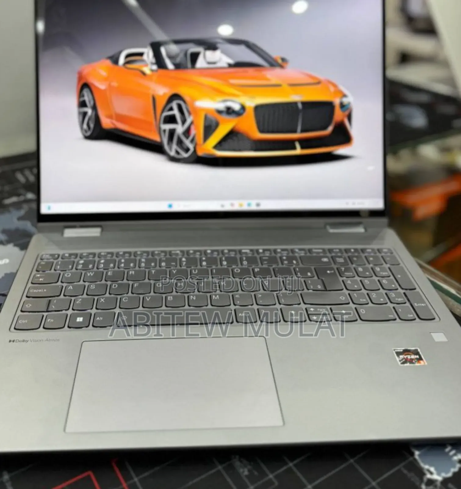 New Laptop Lenovo Yoga 700 32GB AMD Ryzen 5 SSD 512GB