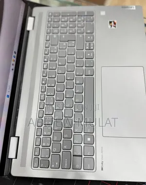 New Laptop Lenovo Yoga 700 32GB AMD Ryzen 5 SSD 512GB