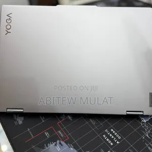 New Laptop Lenovo Yoga 700 32GB AMD Ryzen 5 SSD 512GB