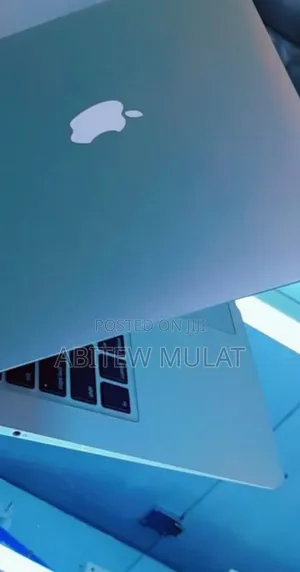 Photo - New Laptop Apple MacBook Air 2014 4GB Intel Core I5 SSD 256GB