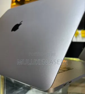 Photo - New Laptop Apple MacBook Pro 2019 64GB Intel Core I9 SSD 1T