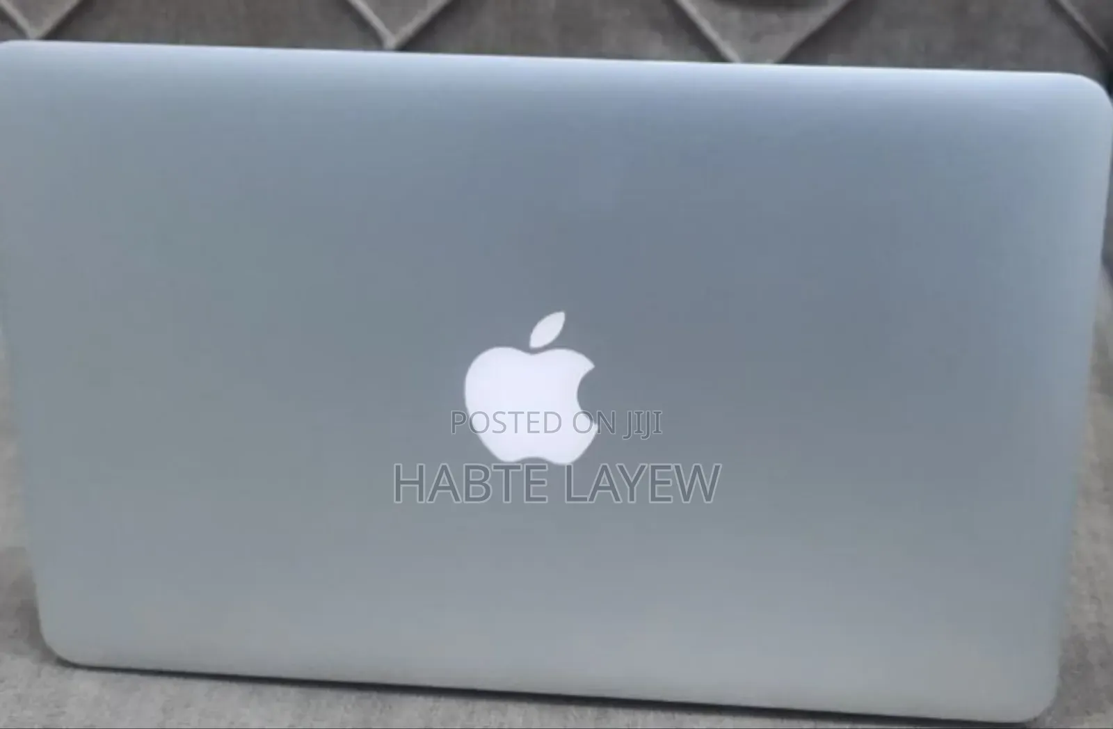New Laptop Apple MacBook 2015 4GB Intel Core I5 SSD 128GB