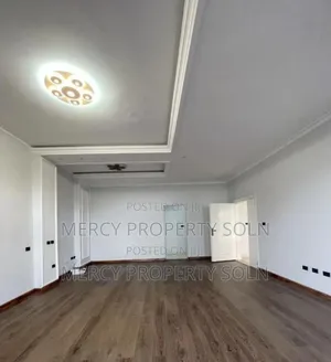 8bdrm House in Bole for sale