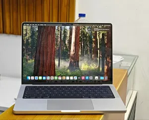 New Laptop Apple MacBook Pro M1 16GB Apple M1 Pro SSD 1T