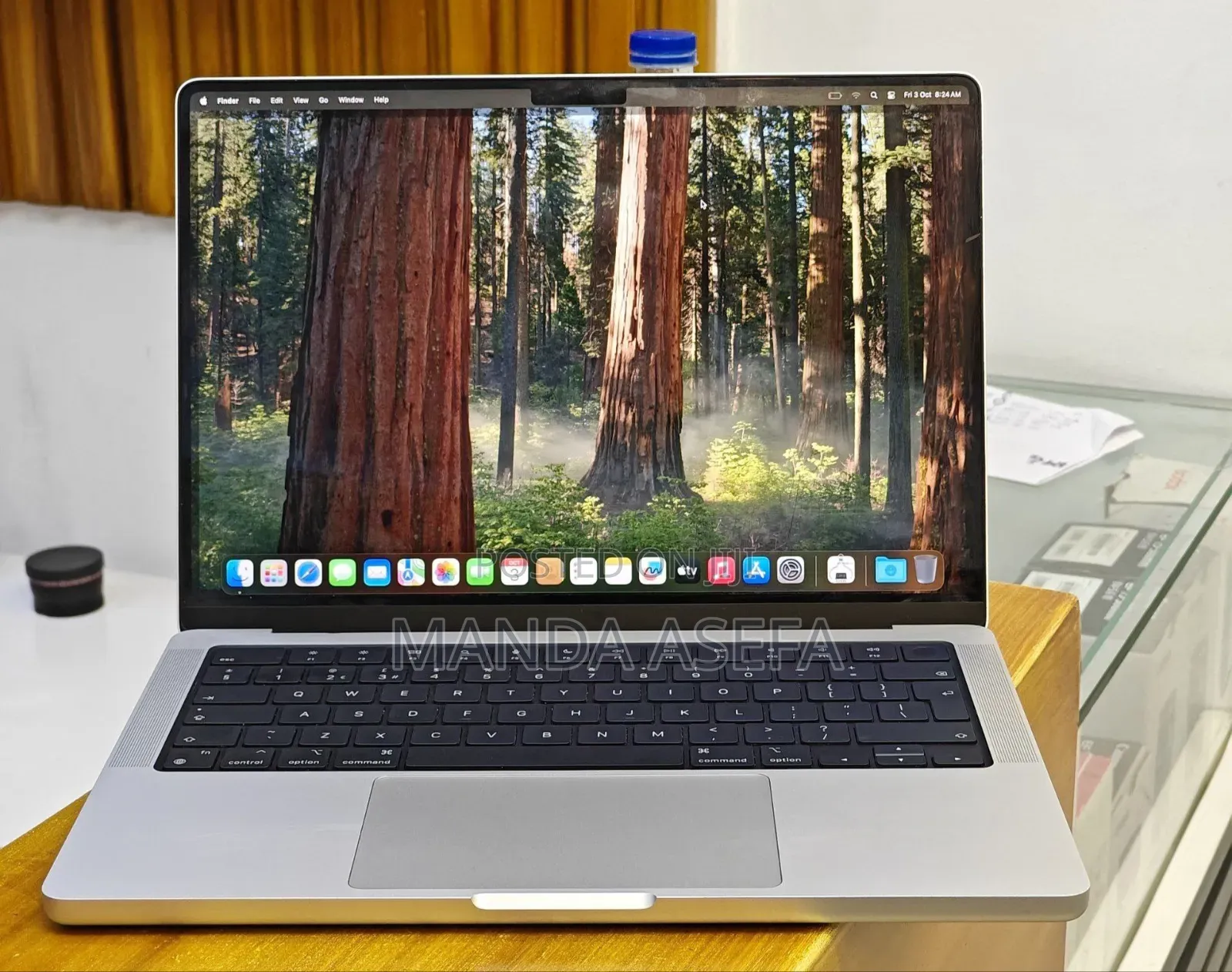 New Laptop Apple MacBook Pro M1 16GB Apple M1 Pro SSD 1T