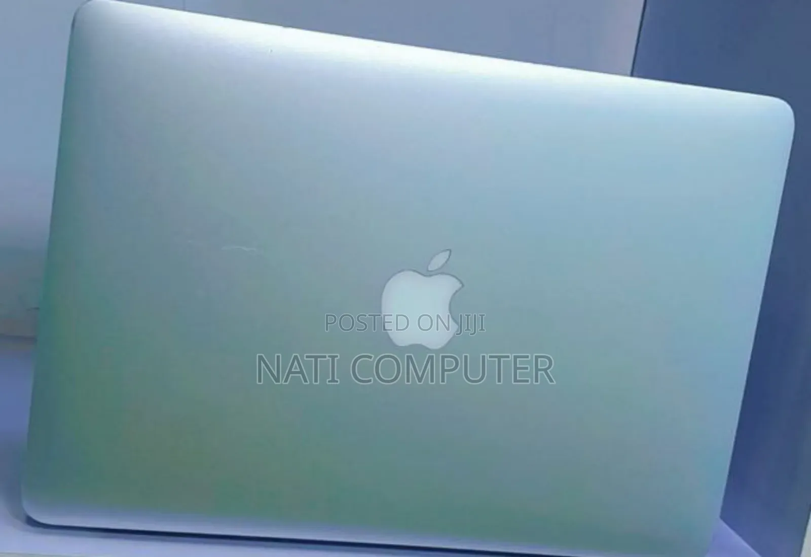 New Laptop Apple MacBook Pro 2017 8GB Intel Core I5 SSD 256GB