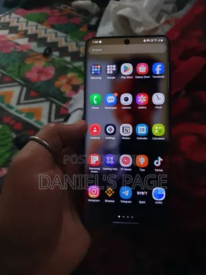 Photo - New Samsung Galaxy S20+ 5G 256 GB Black