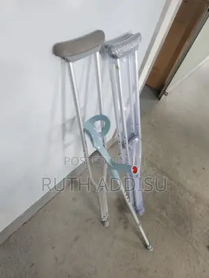 Photo - Axillary Bilateral Crutches協嵗medical Crutches Axillary Crutches New